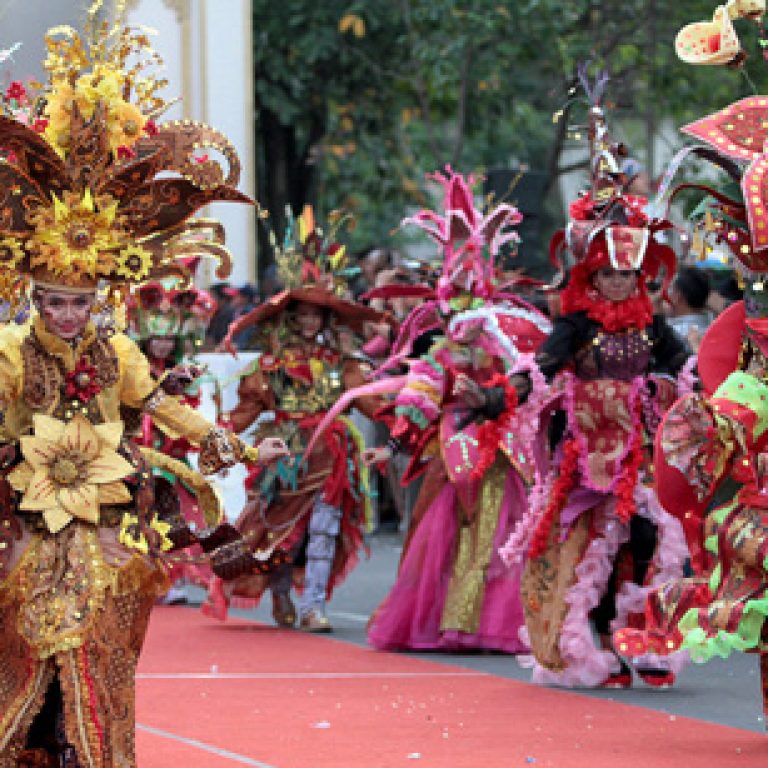 Solo-batik-carnival