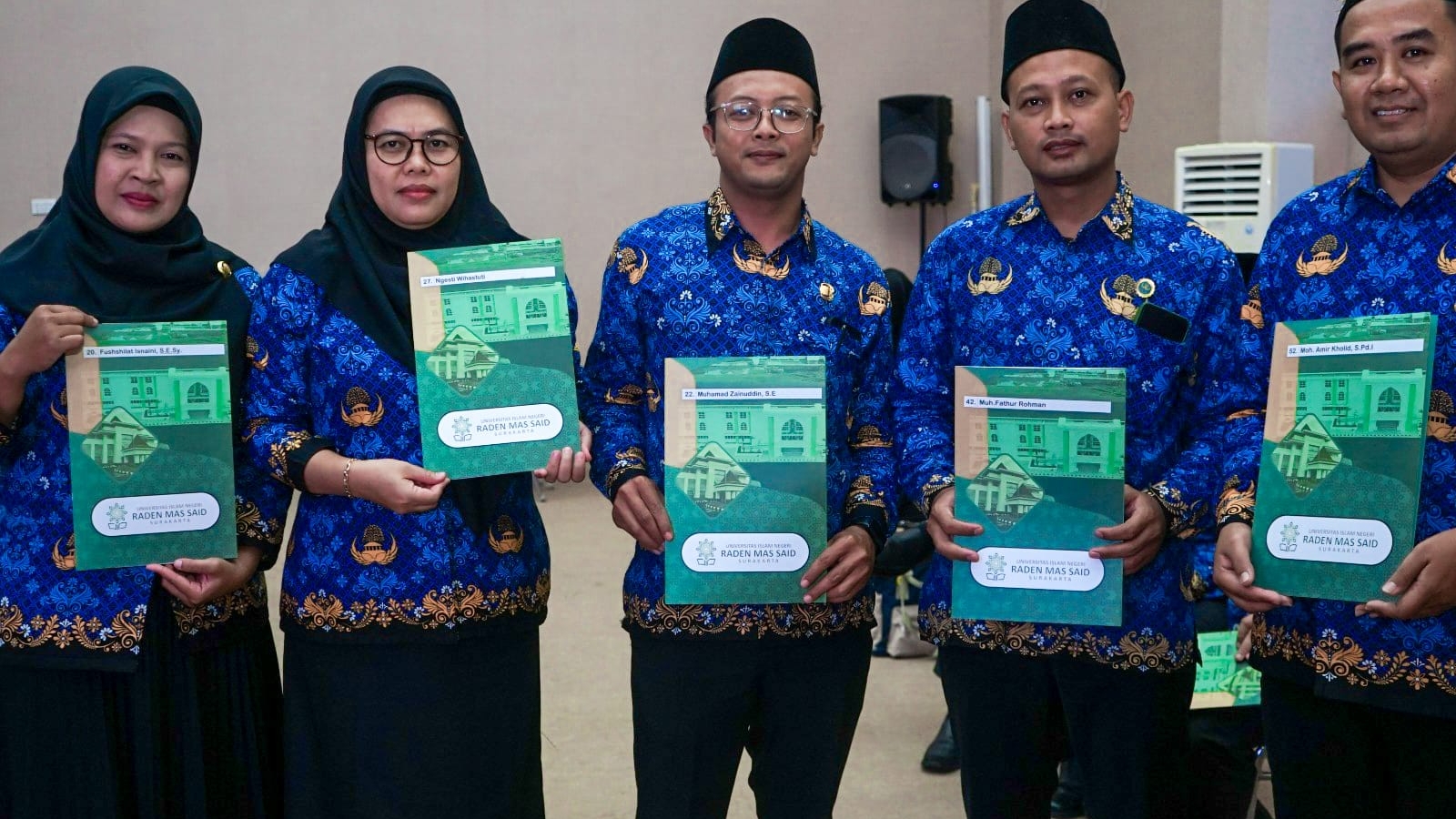 ASN PPPK FEBI 2024 Hadir dengan Energi Baru, Enam Staf Terbaik Dikukuhkan