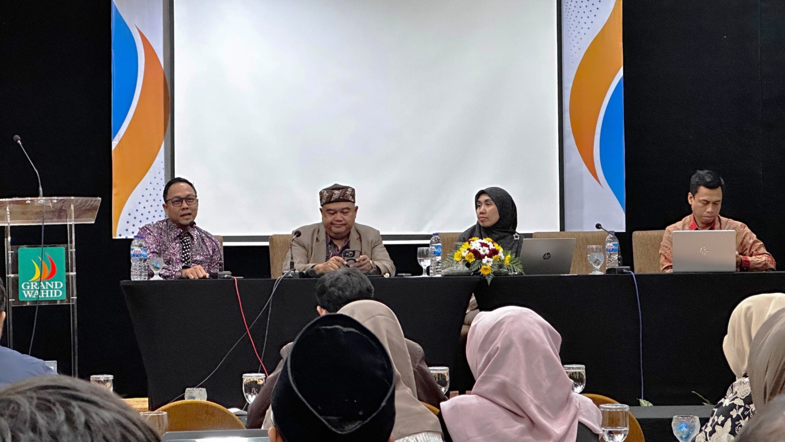 kepala bei bank jateng memberikan apresiasi kepada FEBI UIN Surakarta atas inovasi pendidikan