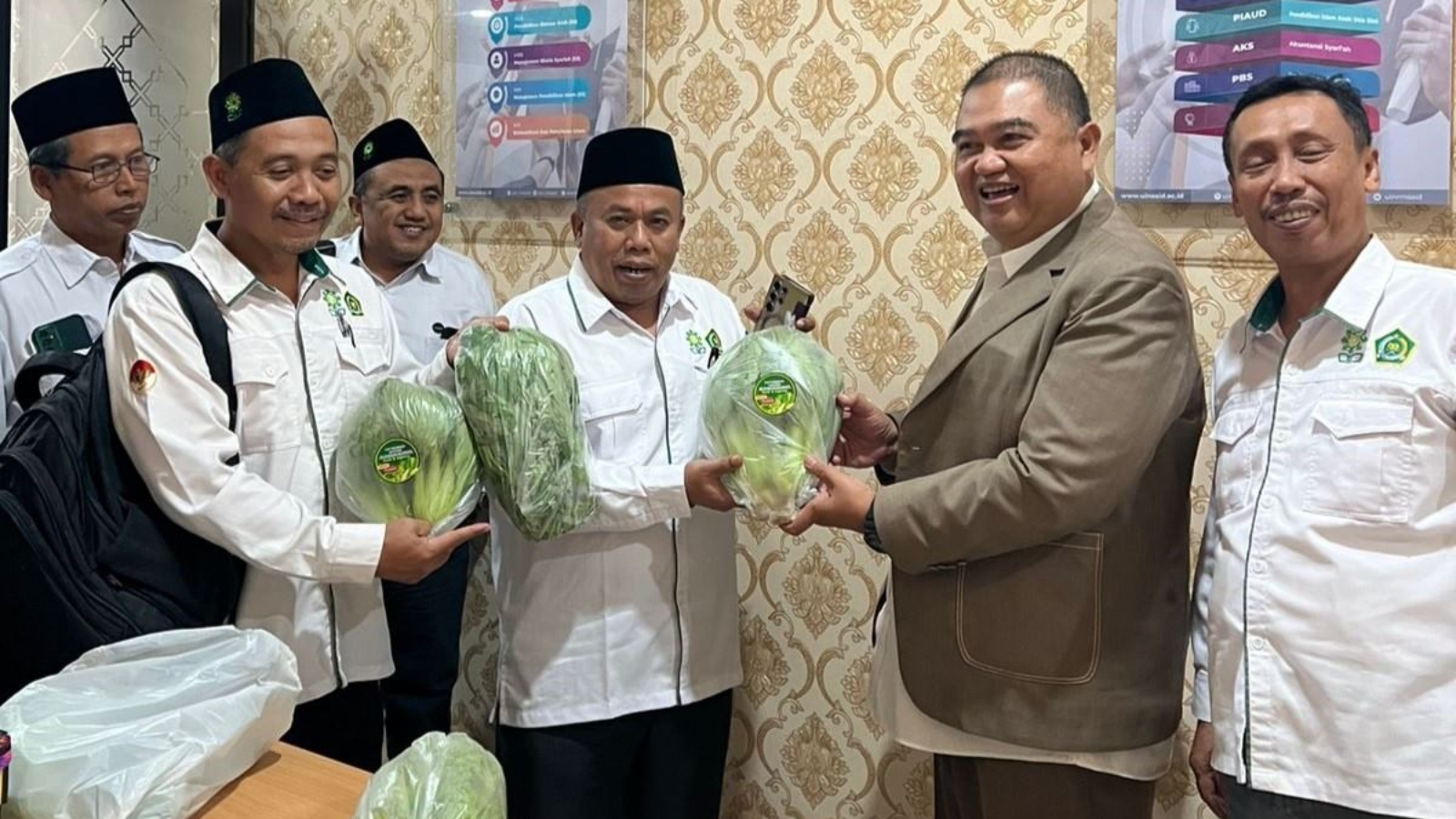 panen-hidroponik-febi-uin-surakarta