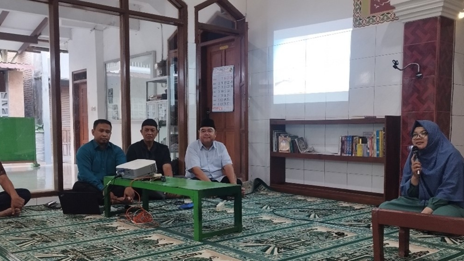 pkm-febi-uin-surakarta-sampah-media-sedekah