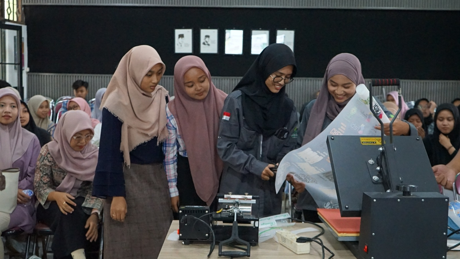 Workshop Inkubasi Bisnis FEBI: Modal Nekat Jadi Peluang Nyata