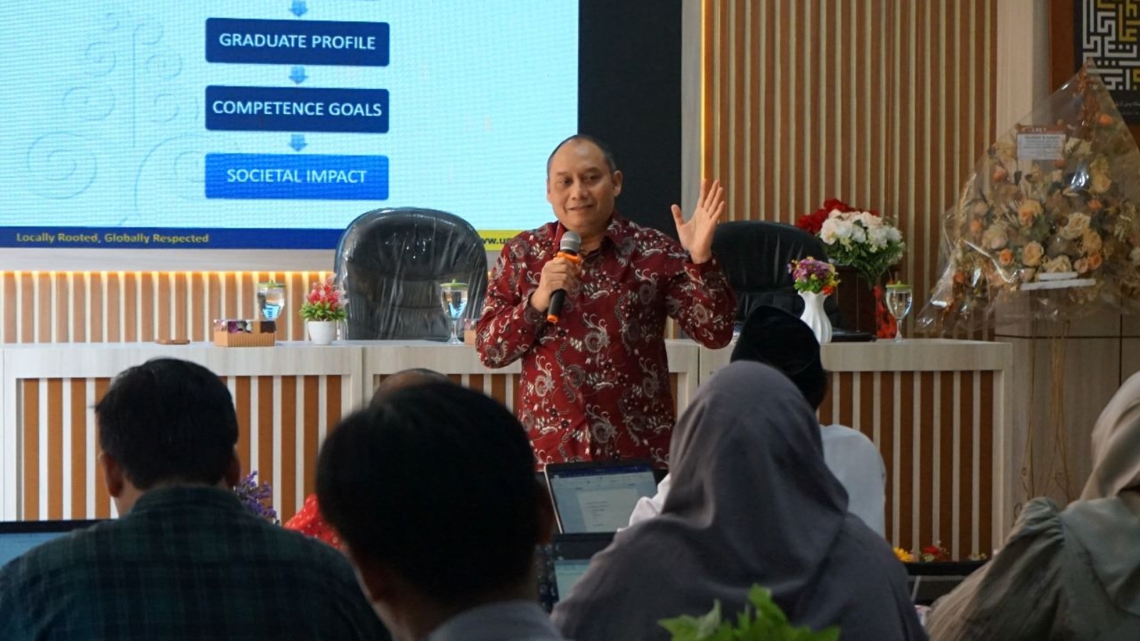 Workshop-Kurikulum-OBE-mazawa-FEBI-UIN-Surakarta