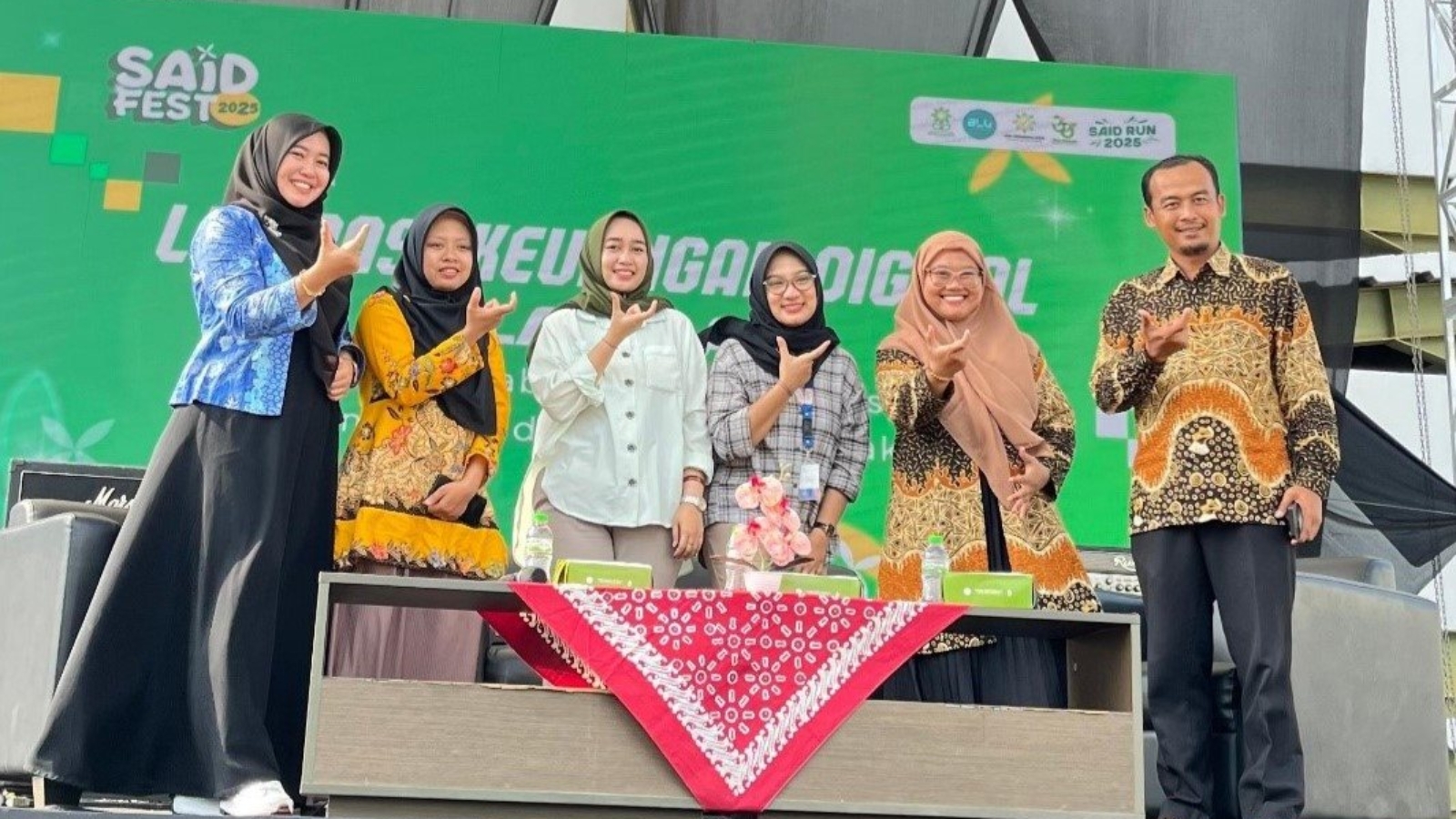 literasi-keuangan-digital-umkm-febi-uin-surakarta-bersama-bank-raya