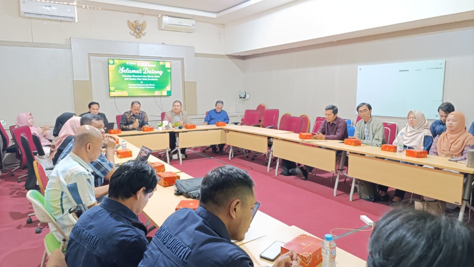 sharing-session-febi-uin-surakarta-dengan-universitas-negeri-makassar