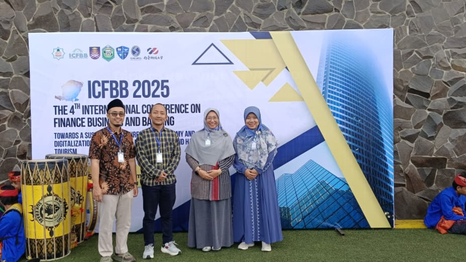 Konferensi ICFBB 2025 Kiprah Akademik Dosen FEBI UIN Surakarta