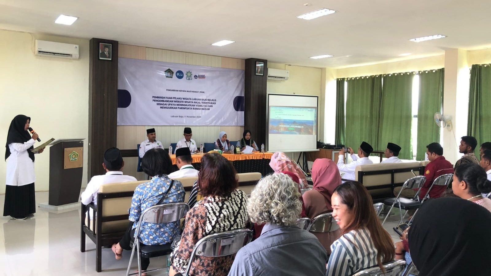 Website Wisata Halal Laboan Bajo