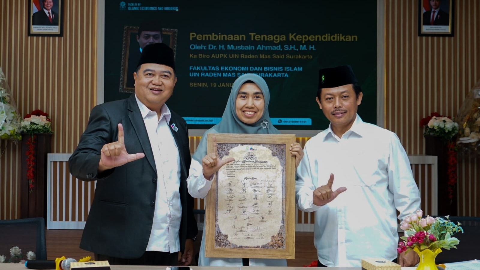 Bukan Sekadar Seremoni, Lembar Komitmen Pelayanan Jadi Standar Baru Kerja Tendik FEBI