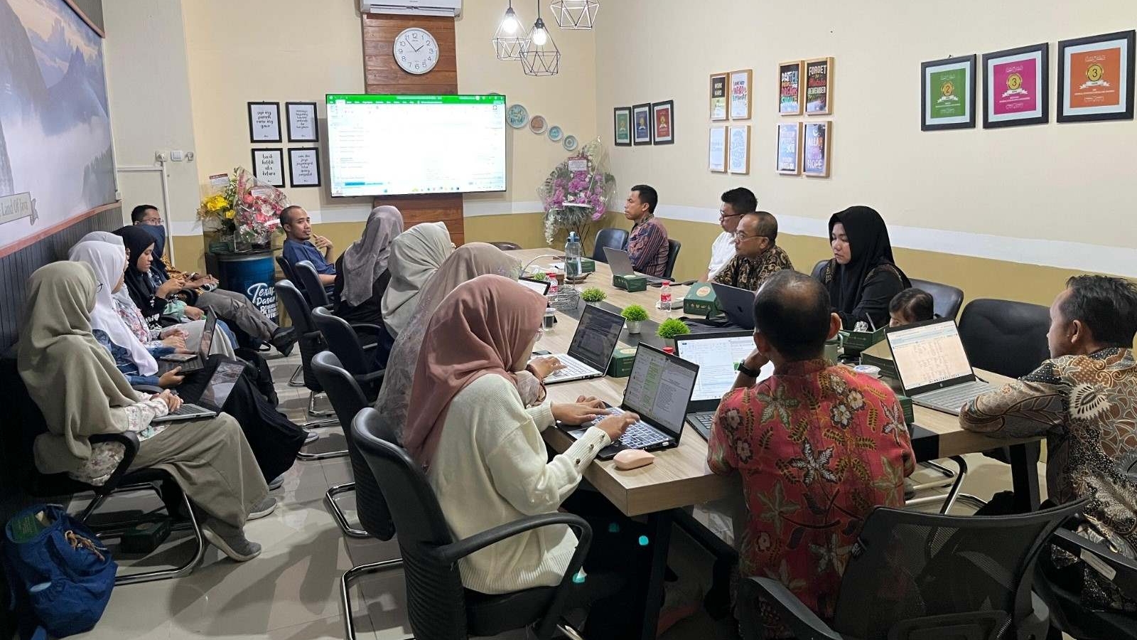 FEBI UIN Surakarta Gelar Finalisasi Review RPS 2026