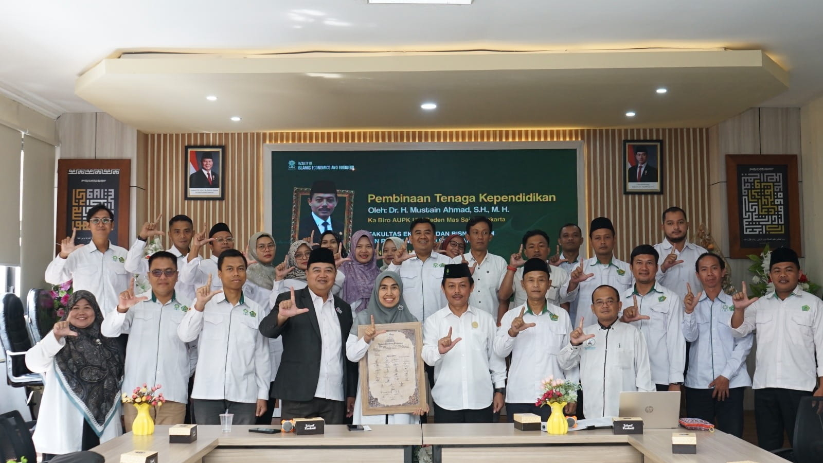 FEBI UIN Surakarta Gelar Pembinaan Tendik Profesional