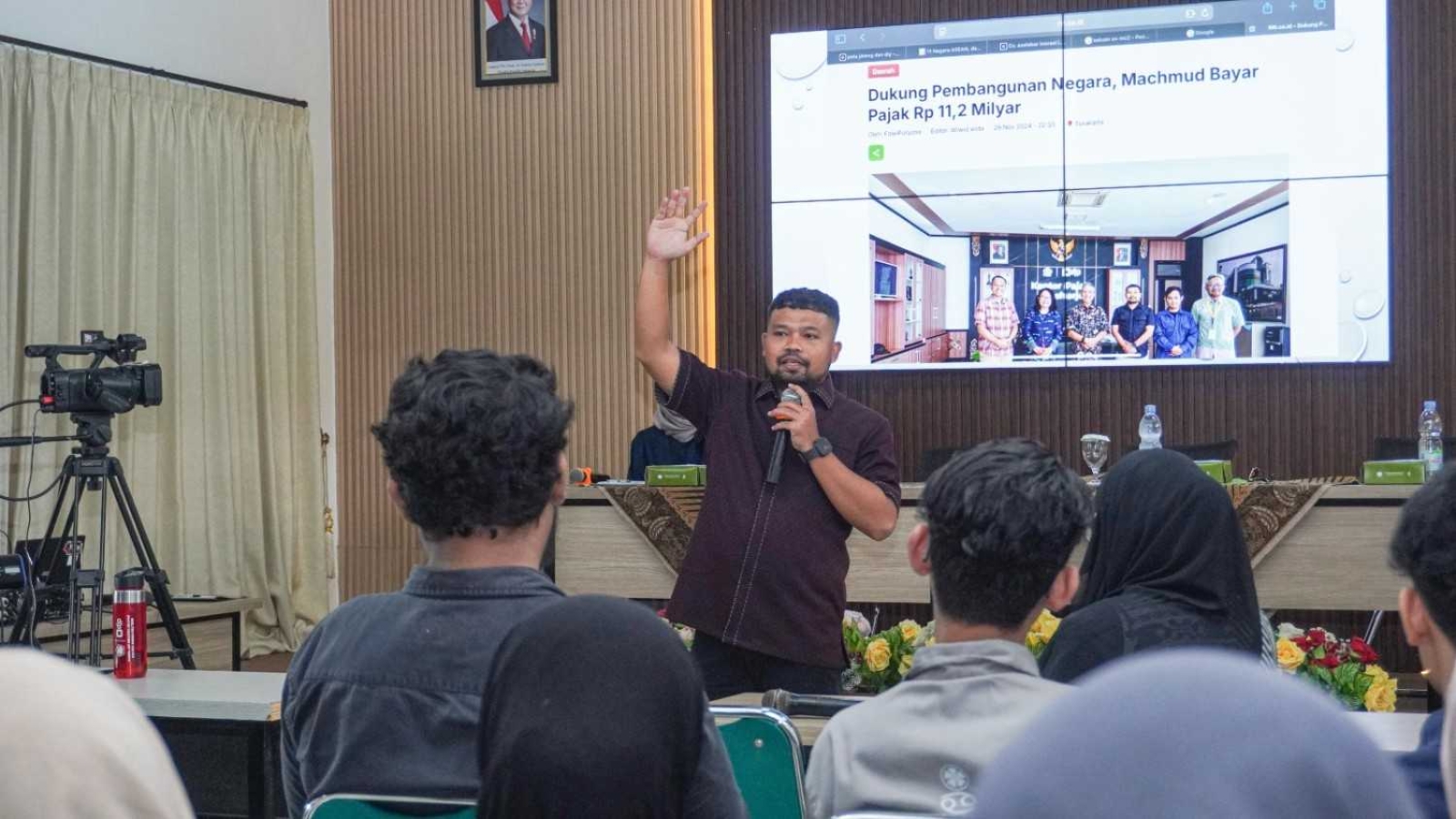 Machmud Lutfi Huzain Bedah Rahasia Transformasi Ide Digital di Business Insight Class FEBI