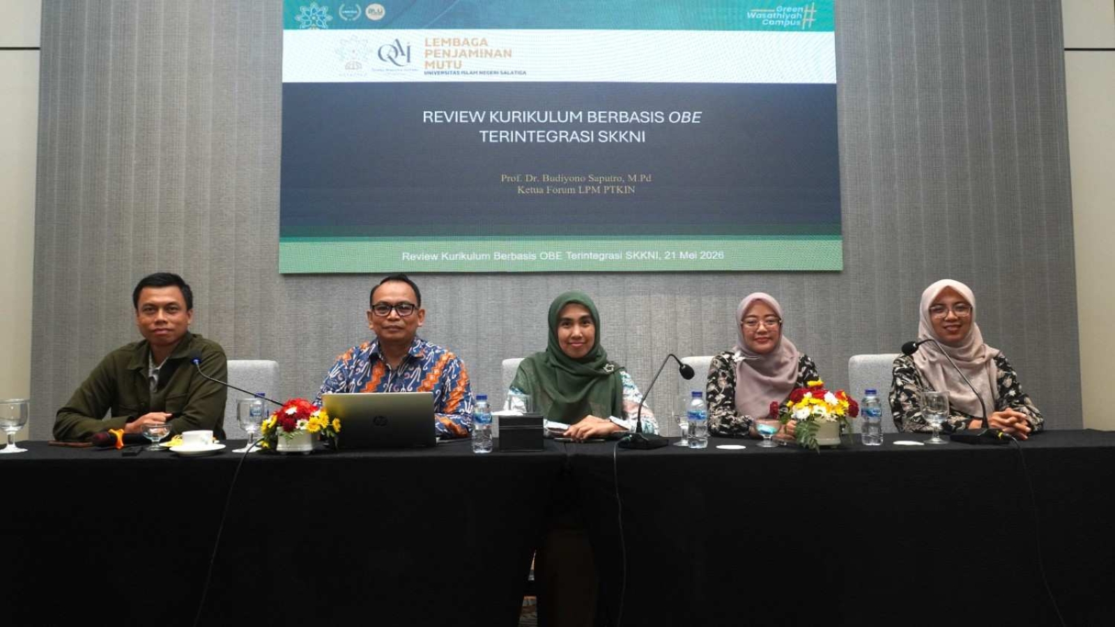 Prof. Boediono Tekankan Integrasi SKKNI dalam Review Kurikulum FEBI