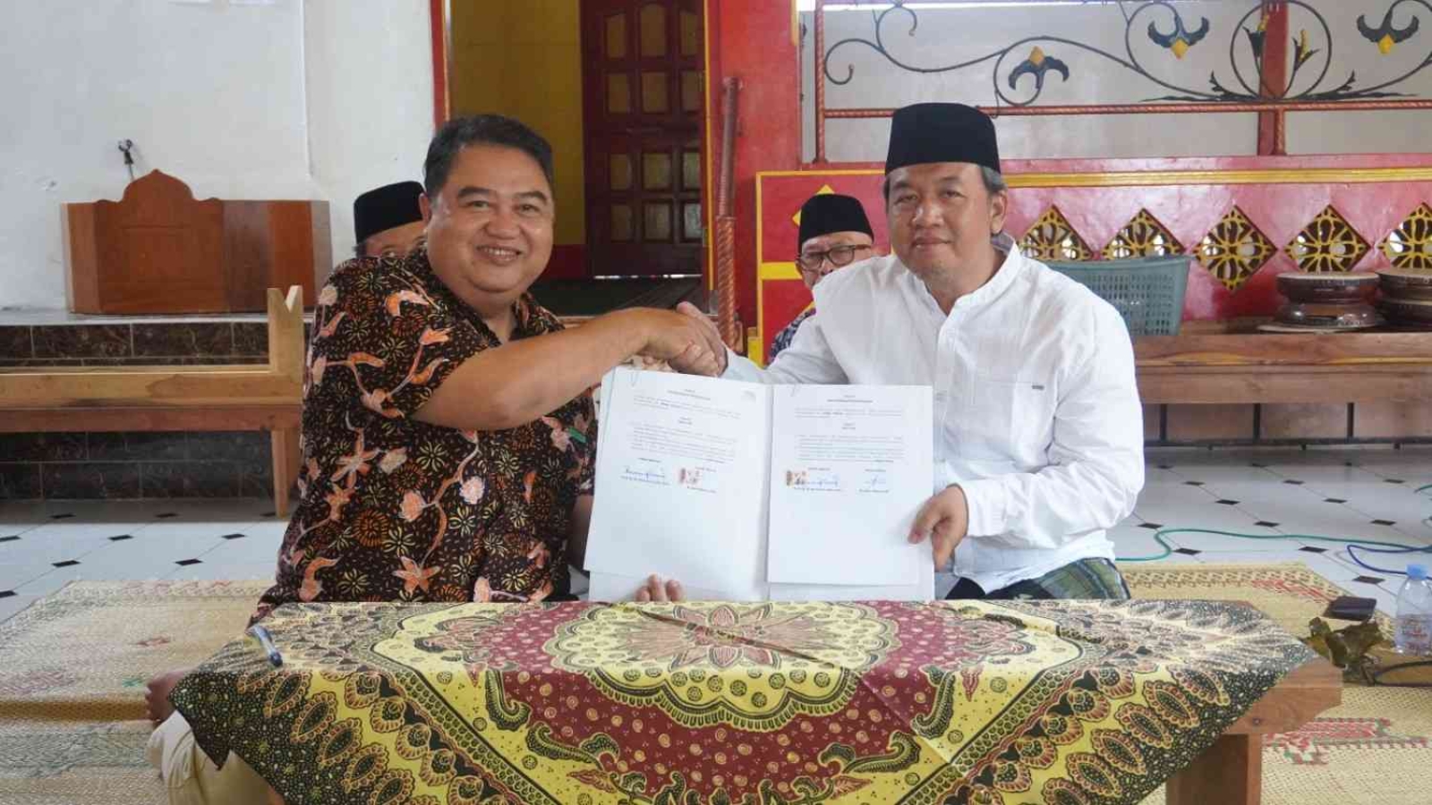 Sah! Penandatanganan MoA FEBI UIN Surakarta & Ponpes Annashiiha