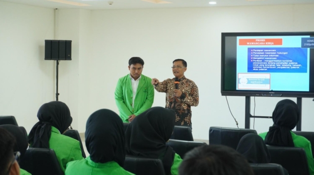 CDP FEBI UIN Raden Mas Said Surakarta Siapkan Calon Wisudawan Hadapi Dunia Kerja Digital
