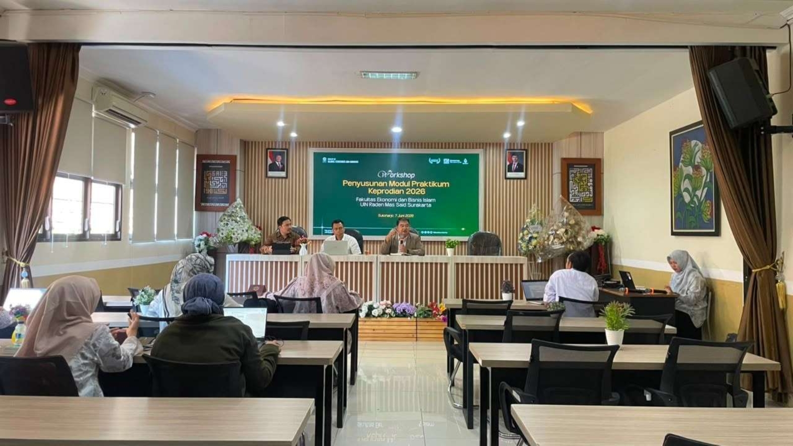 Gelar Penyusunan Modul Terbaru, FEBI UIN Raden Surakarta Hadapi Tantangan Industri 2026